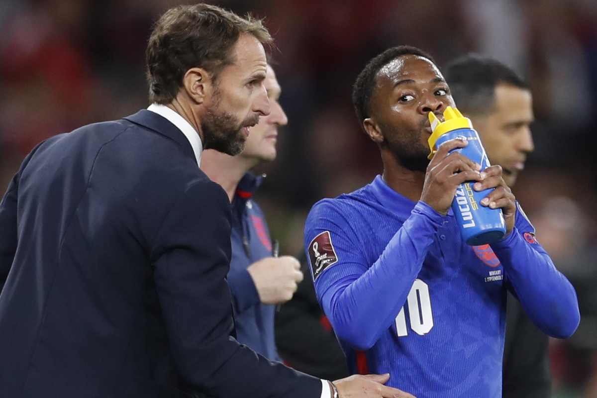 Southgate con Sterling